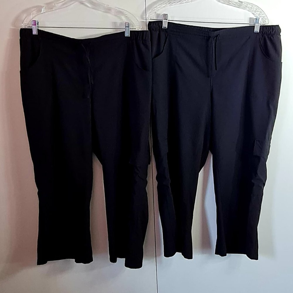 2 pair for 1 price Champion Cropped Pants Size XL